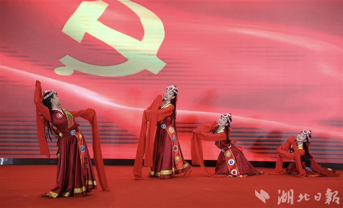 双色球第24014期晒票欣赏，仅供娱乐，请大家理性看待